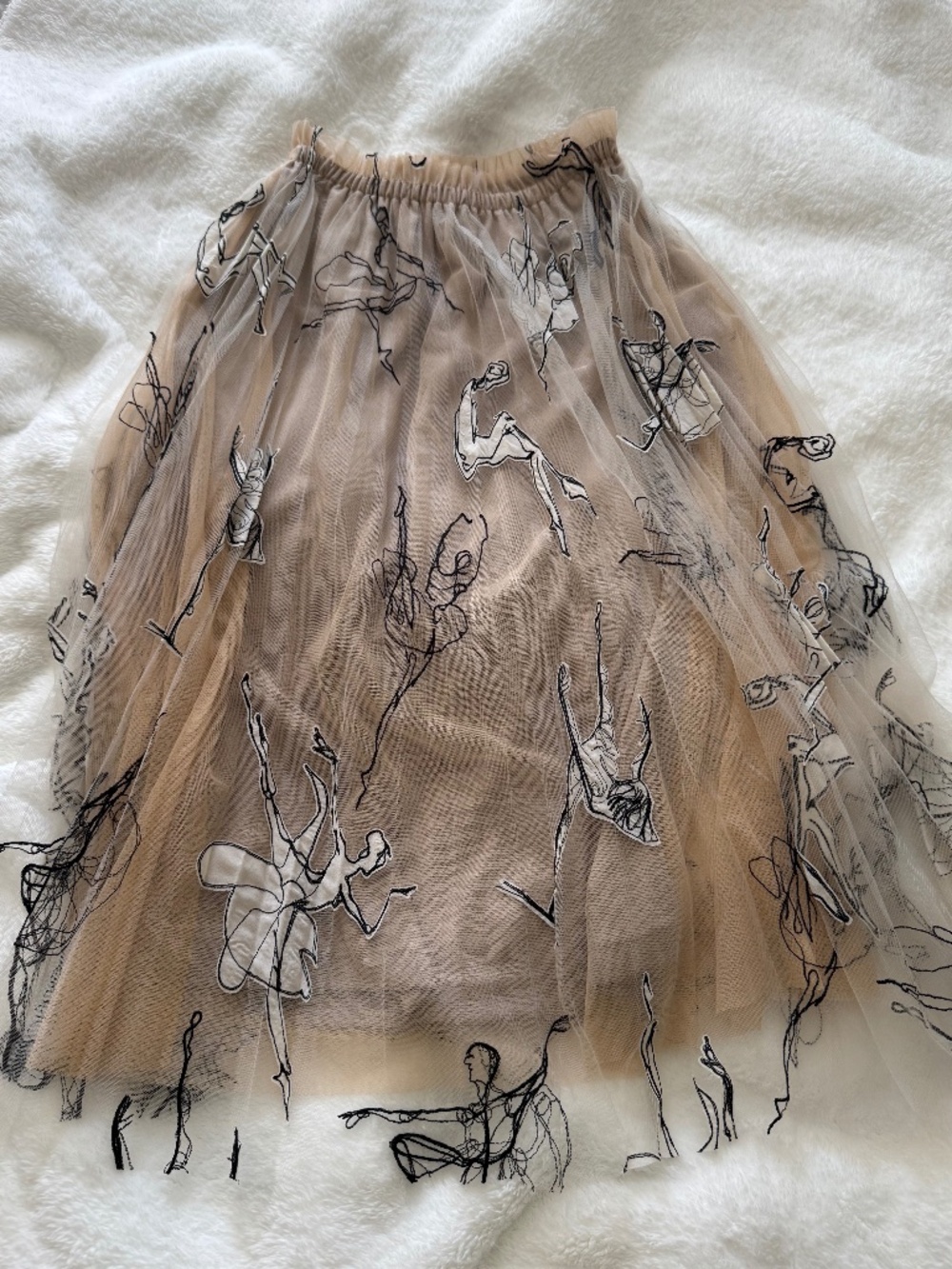 Tulle appliqué skirt